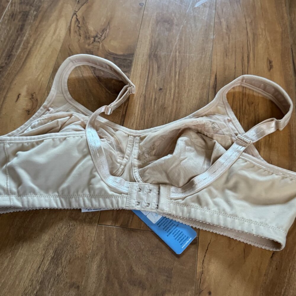 Anita Womens Beige Wire-Free Bra With Lace Accents Size 40 NWT - Picture 2 of 4